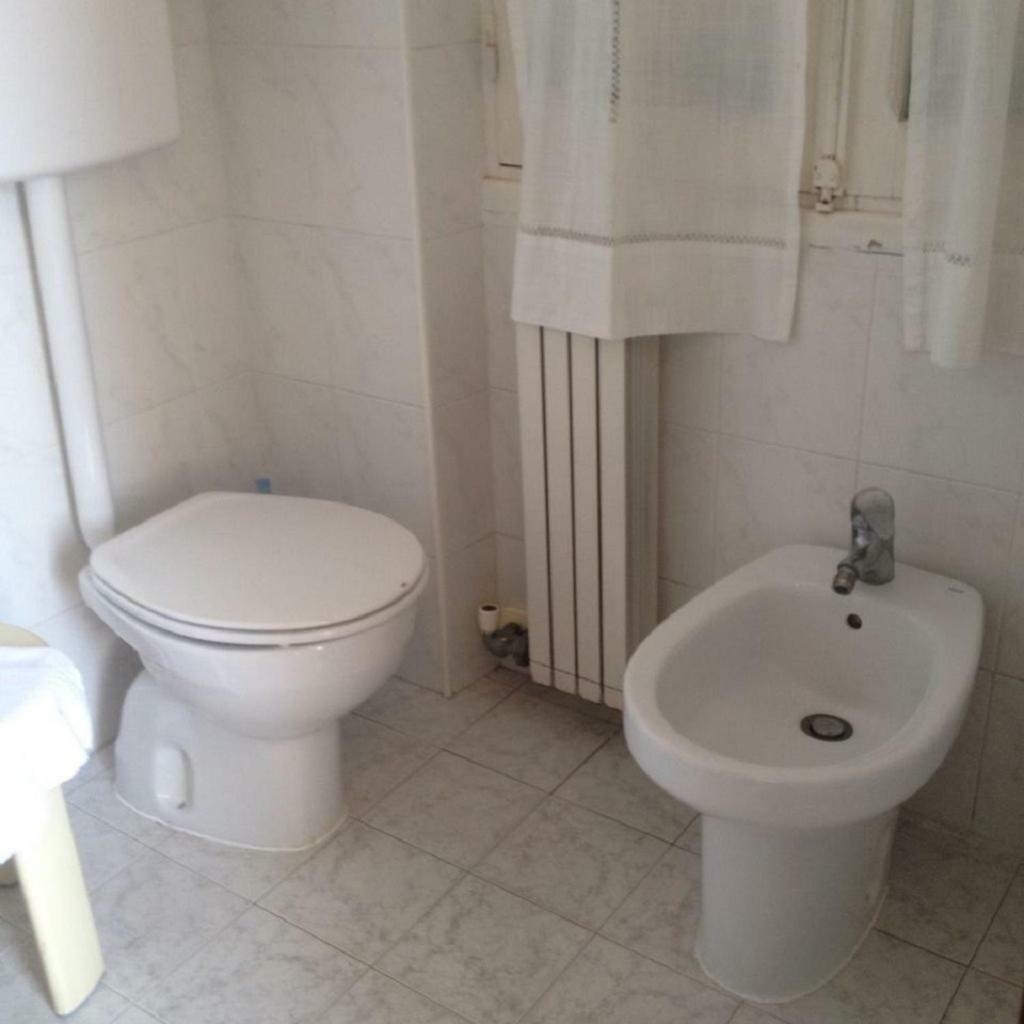 Hotel La Milanese Pietra Ligure Esterno foto