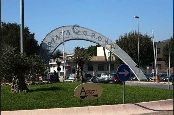 Hotel La Milanese Pietra Ligure Esterno foto