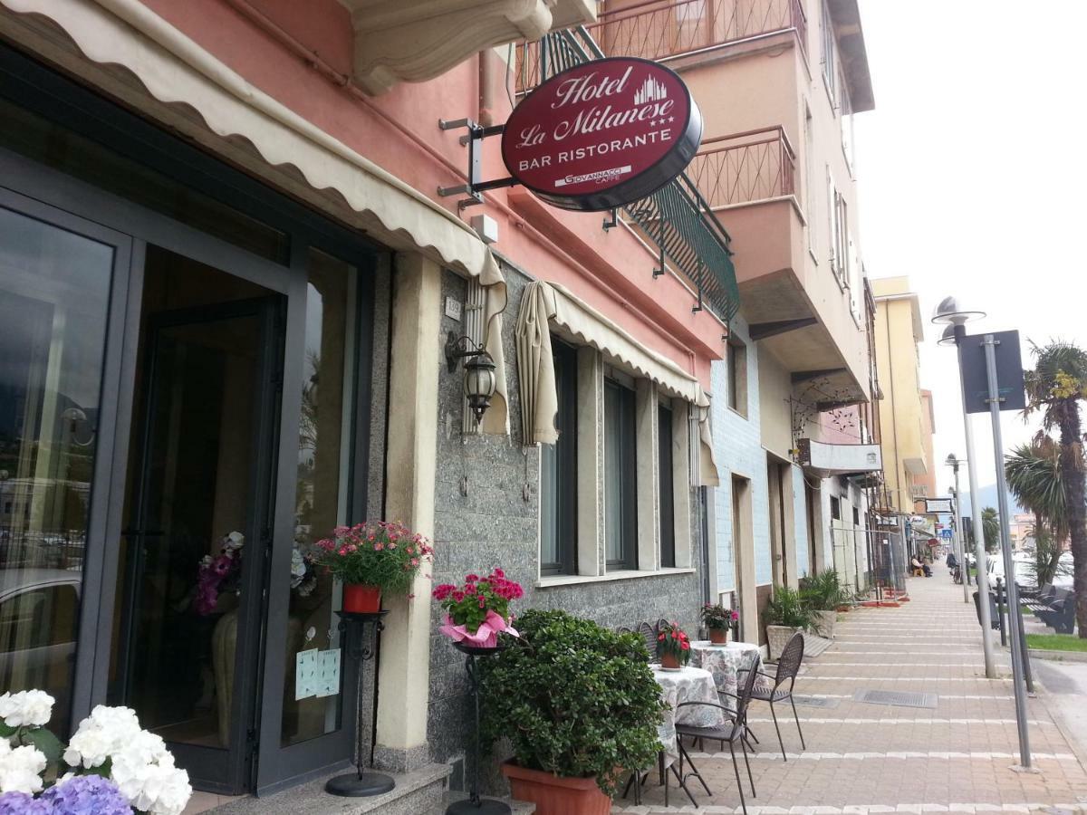 Hotel La Milanese Pietra Ligure Esterno foto